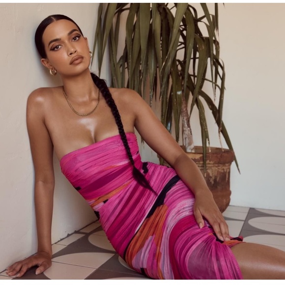 Sasha Multicoloured Strapless
Ruched Midi Dress | HOUSE Of CB (M) NWT - Picture 2 of 3